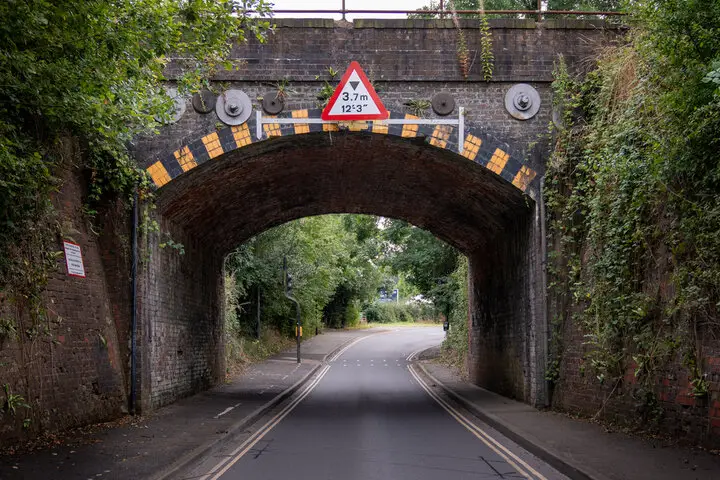 height restriction sign - Driver Training Theory Test Maximum Height vs Maximum Width: What’s the Difference?